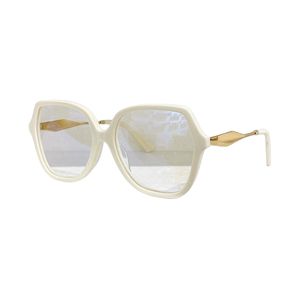 Óculos de sol de designer de moda para mulheres em forma de óculos de sol de verão estilo glamouroso de vanguarda Anti-ultravioleta vem com caixa Lentes de prescrição podem ser personalizadas