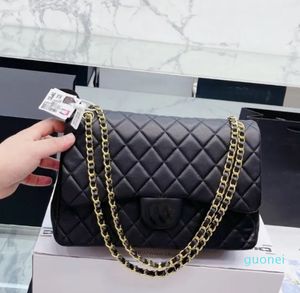 Women Luxurys Designers bags Black calfskin Bags Shoulder Handbag Classic Leather Heart Style Gold Chain Tote Messenger Banquet shopping wedding