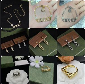 Parel Letter Hanger Zilver Gouden Ketting Ketting Mode Armband Letter Waterdruppel Parel Oorbel Ring Bruiloft Sieraden Met Doos GN5 CYGJ