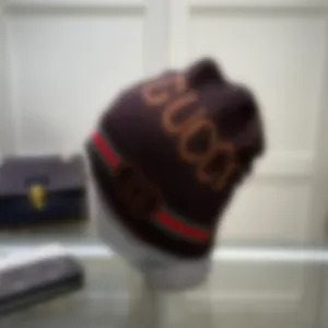 Ekose Tasarımcı Beanie Tasarımcı Şapkalar Erkekler için Örme Bonnetler Kış Şapkası Termal Kafatası Kapağı Kayak Seyahat Klasik Lüks Beanies Kahverengi Siyah Gri