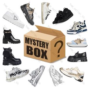 Designer Schuh Herren Damen Sneakers Mystery Schuhe Weihnachtsgeschenk Hausschuhe Slides Loafers Trainer Mutiple Stylist Surprising Box