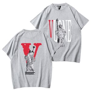 Camisetas masculinas de vlone logotipo original logotipo de verão desenho animado letra de manga curta solteira letra versátil tamis camisetas preto branco 119