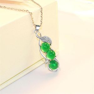 Pendant Necklaces Charm Natural Green Emerald Beans Style Jade Amulet Chain Necklace Bridal Girl Trendy Jewelry Gift For Women