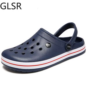 Sandaler Boy Sandals Crocks Summer Hole Shoes Crok Rubber 0 Men's Eva Garden Shoes Black Beach Flat Men Sandaler Tallgarna 230407