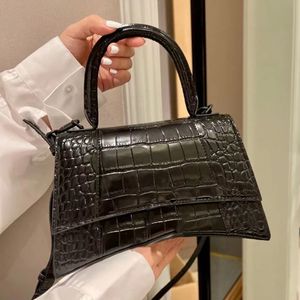 Famous DesignerShoulder Bags Hourglass Bag luxury Women Handbags Bucket Fashion Cross Body Clutch Plain String totes Casual Perfect Drawstring Purse