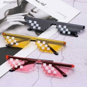 Sonnenbrille 1PC NEUE MOSAIK SUNGLASSE TRICK TOGE THUG LIFE Gläser Umgehen Sie Brille Pixel Schwarze Mosaik Sonnenbrille Coole Witze Lustige Spielzeuge C240411