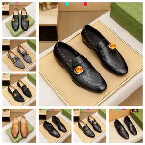 32 Model Erkek Ayakkabı Düşük Topuk Saçak Ayakkabı Elbise Ayakkabı Brogue Ayakkabı Bahar Ayak Bileği Botları Vintage Klasik Erkek Gündelik Loafers Ayakkabı
