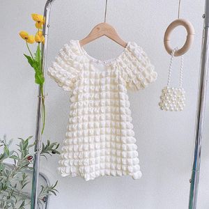 Flickaklänningar 2023 Summer Girls Korean Style Söt V-ringning Puff Sleeve Kids Princess Dress Children Sweet A-Line Puffy