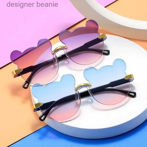 Sunglasses Children's Glasses Sunglasses UV Protection for Boys and Girls Fashion and Cute Baby Bear Ears Sunglasses She Photo Taking C240411