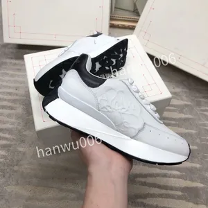 Kvinnor Mens Casual Shoes Sneaker Designer Running Shoes Fashion Channel Sneakers Women Luxury Lace-Up Sports Shoe Casual Trainers Classic Sneaker Mans2023