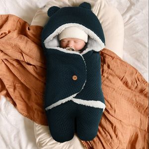 Schlafsäcke HomeProduct CenterHerbst/Winter BabyschlafsackDicke SamtmanschettenWarme Babywagentasche 230407