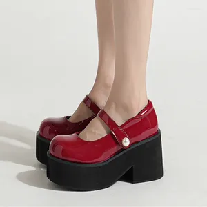 Sapatos de vestido de couro de patente vinho vermelho adorável tamanho grande 42 plataforma saltos altos moda 8cm cunha pecado