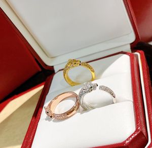Anelli a fascia in titanio 316L alla moda per uomo donna amanti delle feste regalo anello di fidanzamento gioielli con diamanti