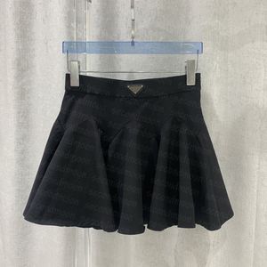 金属バッジ黒スカート女性夜会服スカート夏のハイウエストスカートパーティーセクシーなスカート