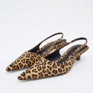 Sandali TRAF 2023 Tacchi con stampa animalier per le donne Scarpe a punta con tacco leopardato Décolleté con cinturino alla caviglia Donna Retro Ladies Casual Pump Shoes