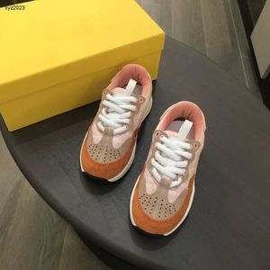 Fashion Baby Shoes Mesh Mesh Design Kids Sneakers Box Packaging Size 26-35 Leather Titching Child Charual Shoes Nov05