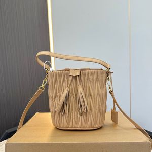 Borsa alla moda Borsa a tracolla firmata Totes Vera pelle Lusso Vecchio fiore Diane Baguette Borsa a tracolla in tela di grande capacità Lettera in rilievo Colorato Nuovo floreale