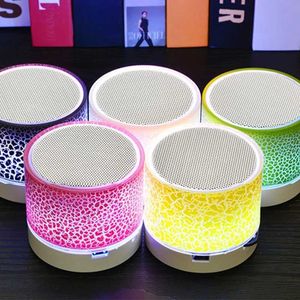 ポータブルスピーカーBluetoothミニスピーカーワイヤレススピーカーカラフルなクラックLEDカードUSBサブウーファーポータブル音楽サウンドスマートフォン用