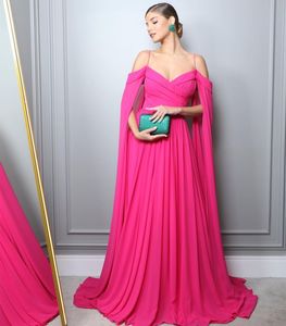 Vintage Long Fuchsia Chiffon Prom-klänningar med Cape A-Line Custom veckad golvlängd V-Neck Party Dress Maxi Formella aftonklänningar för kvinnor