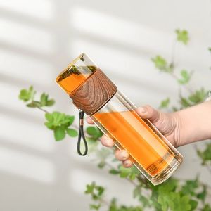 Vattenflaskor Portable Glass Water Bottle Double Wall Tea Separation Glass Cup High End Simple Isolation Creative Beverage Cup 230407