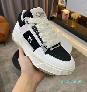 2023 Designer Scarpe casual Uomo Donna Sneakers in pelle Low Top Lace Up Spring board shoes Trendy Sneaker versatile