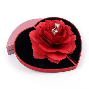 Smyckesinställningar Hjärtform Vigselring Box Rose Flower Display för par Gift Storage Case Mothers Day Festival 230407