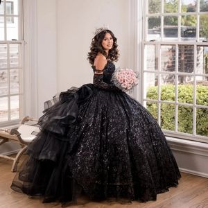 Vintage nero Vestido De 15 Anos Abiti Quinceanera gillter Ruffles corsetto con lacci gotico Sweet 16 Birthday Wear Party Dress