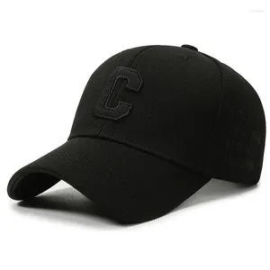 Ball Caps 2023 Koreańska wersja tej samej czapki baseballowej dla młodych mężczyzn i kobiet miłośników haftowane litery mody Strafle przeciwsłoneczne