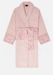 Velvet Bathrobe Robe Designers Barock Fashion Pyjamas Mens Women Letter Jacquard Printing Fashion Barocco Print Collar Pocket Belt 100% Cotton Casual Style