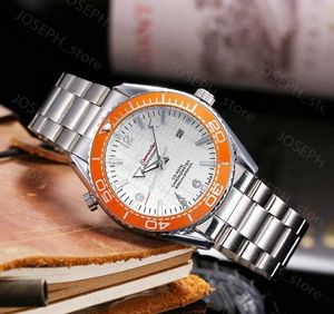 기타 시계 유명한 골격 디자이너 남성 지시 릴로고 마스쿨 리노 남성 시계 시계 럭셔리 손목 시계 패션 블랙 다이얼 캘린더 전체 스테인레스 스틸 C J230407