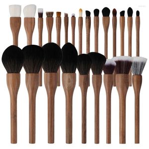 Makeup Brushes BEIYALI Solid Wood Walnut Large Retro Loose Powder Honey Brush Highlight Blush Contour