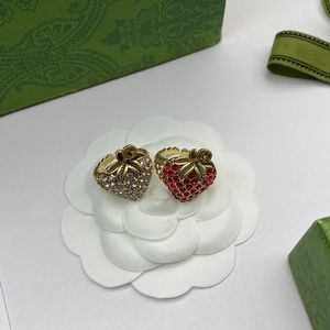 Luxury Designer Ring love Ring Strawberry Ring Fashion Opening Ring Classic Style Men and Women Suitable for Matching Diamonds very good nice