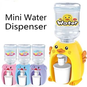 100pcs/lot çocuk su dağıtıcı bebek mobilya oyuncakları şekil kolay kullanın Çocukların doğum günü oyuncakları için uygun çocuk mini su dağıtıcısı (pencere kutusu/guckling domuz)