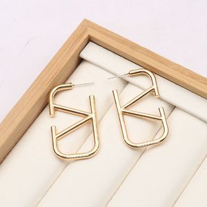 18k Gold Plated Designers Stud Earrings for Women Brand Desiner Letter Ear Stud Women Metal Geometric Earring Wedding Party Jewerlry Accessories