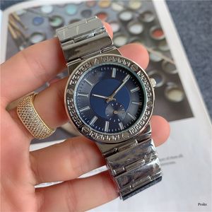 Erkekler İçin Bilek Saatleri 2023 Mens Watches Üç İğne Kuvars İzle Yüksek Kaliteli Üst Lüks Marka Saati Moda Çelik Kayışı Montre De Luxe Ver Butterfly