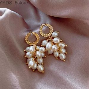 Stud Hot Sell Elegant Ear of Wheat Design Natural Freshwater Pearl 14K Guldfyllda kvinnliga tofsar Studörhängen smycken för kvinnor YQ231107