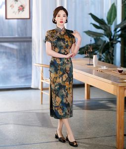 Этническая одежда лето сексуальная сексуальная цветочная печатная атласная китайская женщина с коротким рукавом с короткими рукавами с длинным стилем
