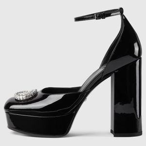 플랫폼 힐 샌들 디자이너 신발 최고의 모조 다이아몬드 버클 특허 가죽 발목 신발 12cm 하이 힐 공장 신발 35-42 커버 힐 디자이너 샌들