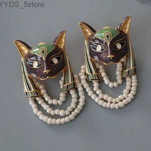 Stud 1 Pair Women Fashion Decoration Earrings Vingate Palace Style Earrings Creative Female Exquisite Egyptian Cat Shaped Ear Clip YQ231107