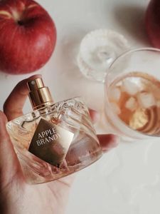 Tasarımcı Parfüm Köln Köln için Köln Apple Brandy Lheure Verte Melekler Paylaşım Buz Parfum Sprey 50ml 1.7fl.oz Yüksek Kalite Hızlı Ücretsiz Kargo