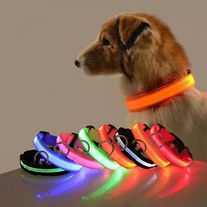 LED Glowing Dog Collar Justerbar blinkande laddning av lysea Lysande krage natt Anti-Lost Dog Light Harness for Small Dog Pet Products