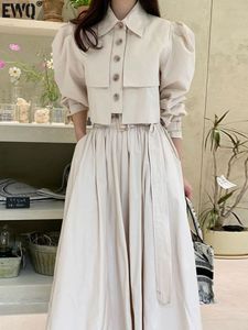 Dwuczęściowa sukienka Simple Polo Neck Bubble Rękaw Szybki Talia Plisowana dwuczęściowa set Spring/Summer Fashion 16y7251 230407