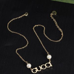 Pearl Letter Pendant Silver Gold Chain Halsband Fashion Armband Letter Water Droplet Pearl Earring Ring Bröllop Smycken med Box GS18