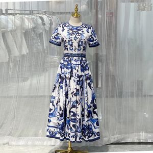 Fancy Dress Damen-Fitflare-Cami-Kleid aus blauem und weißem Porzellan mit geraffter Taille und kurzen Ärmeln