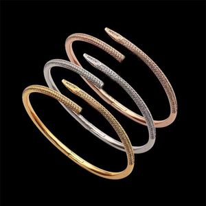 Moda manşet bileziği için lüks lüks tam elmas tırnak bileziği 3 renk paslanmaz çelik klasik marka tasarımcısı mücevher hediyesi2652