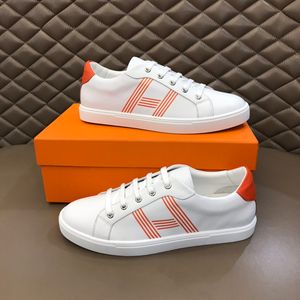 Mode män djupa klänningskor springande sneakers Italy Classic tjockt botten elastiskt band låga toppar läderdesigner Striding Non-Slip Comfort Casual Trainers Box EU 38-45