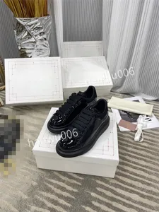 2023top ny kvinnors avslappnade skor sneaker designer löpskor mode kanal sneakers kvinnor lyxiga snörning sportsko casual tränare klassisk sneaker kvinna