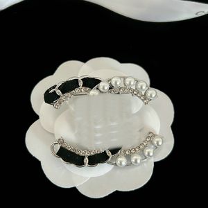 Spilla di perle Spille di design Spilla da donna con lettera di marca Abbigliamento Gioielli Spilla Sposa Accessori regalo per festa di nozze