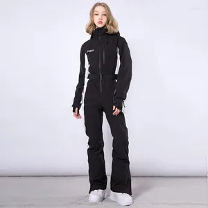 Skidjackor 2023 utomhus varm skid jumpsuit man vinter sport en bit snöar kvinnor vattentäta snowboard kvinnliga overaller kläder