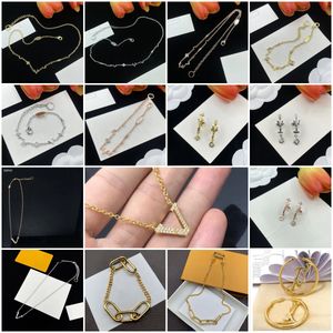 Fashion Women Jewelries Bracelet Necklace Earrings Designer Jewelry Chain necklaces